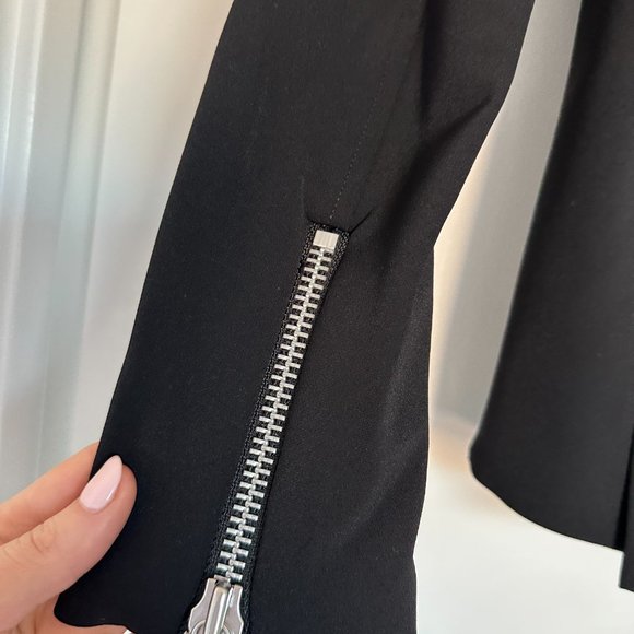 Veronica Beard Scuba Hadley Moto Jacket Sz 2 Black Wrinkle-resistant Stretch - Picture 10 of 10